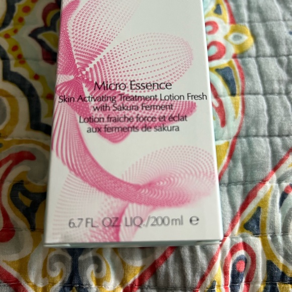 Estee Lauder Micro Essence Treatment Lotion Fresh with Sakura Ferment NIB - Picture 4 of 12
